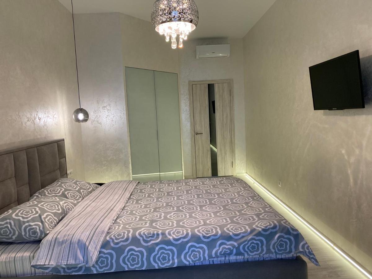 Panorama Luxury Apartment In The House With A Spire, A Historical Building In The City Centre Харьков Экстерьер фото