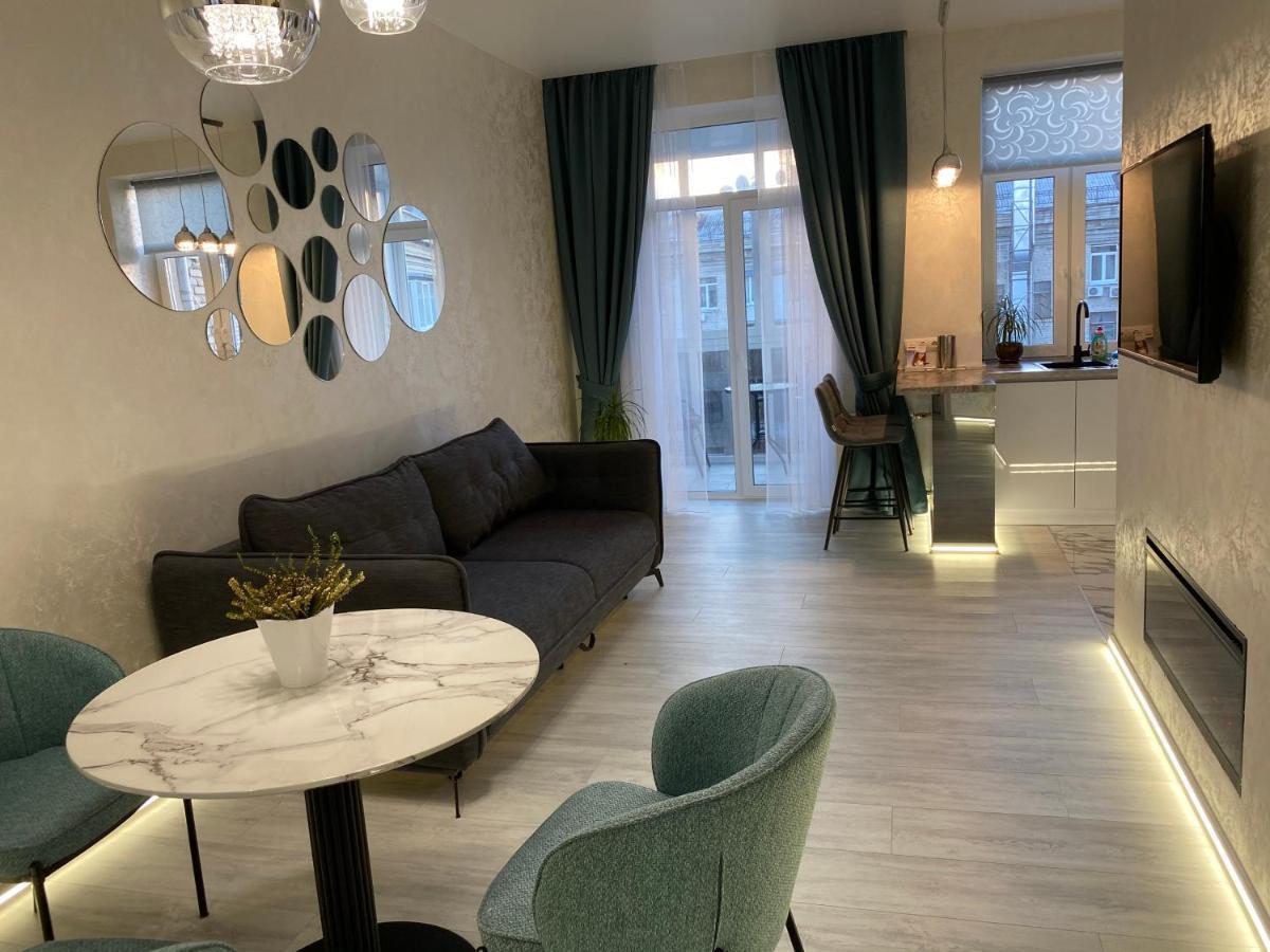 Panorama Luxury Apartment In The House With A Spire, A Historical Building In The City Centre Харьков Экстерьер фото